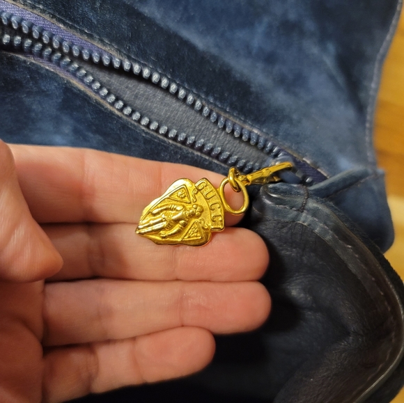 Vintage Rare Suede Gucci bag!! FIRM PRICE ‼️ - Picture 2 of 9